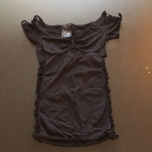 Tiny little guess shirt with open sides